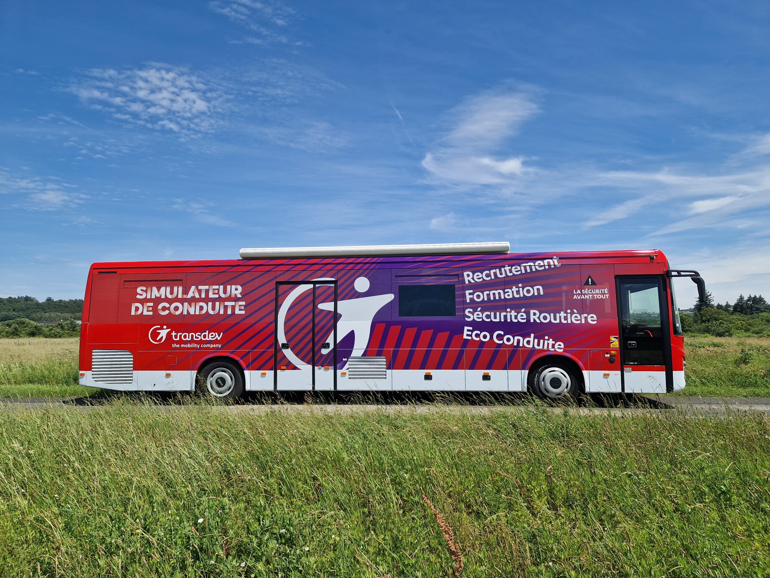 Nouveau car simulateur TRANSDEV - Transdev Rhône-Alpes - Transport ...